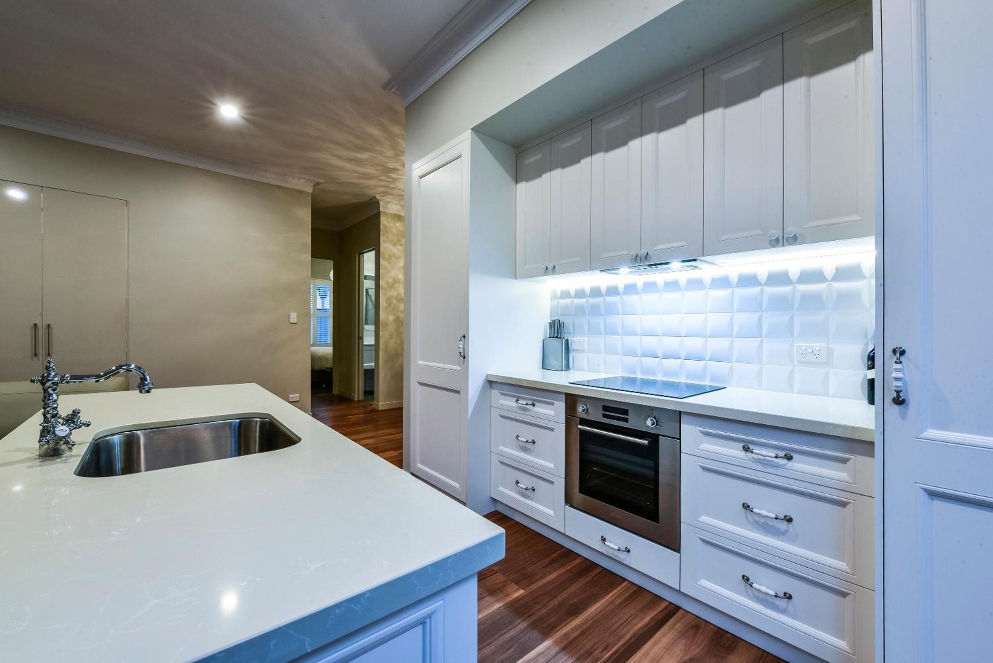 Aloha Central Luxury Apartments Mount Gambier Room photo